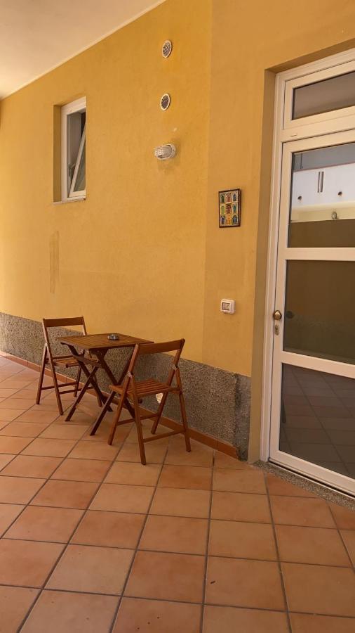 Carolina Apartments - Monolocale Capo dʼOrlando Exterior foto